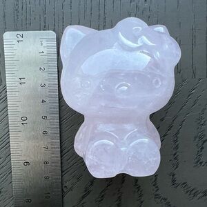 Rose quartz carved HK